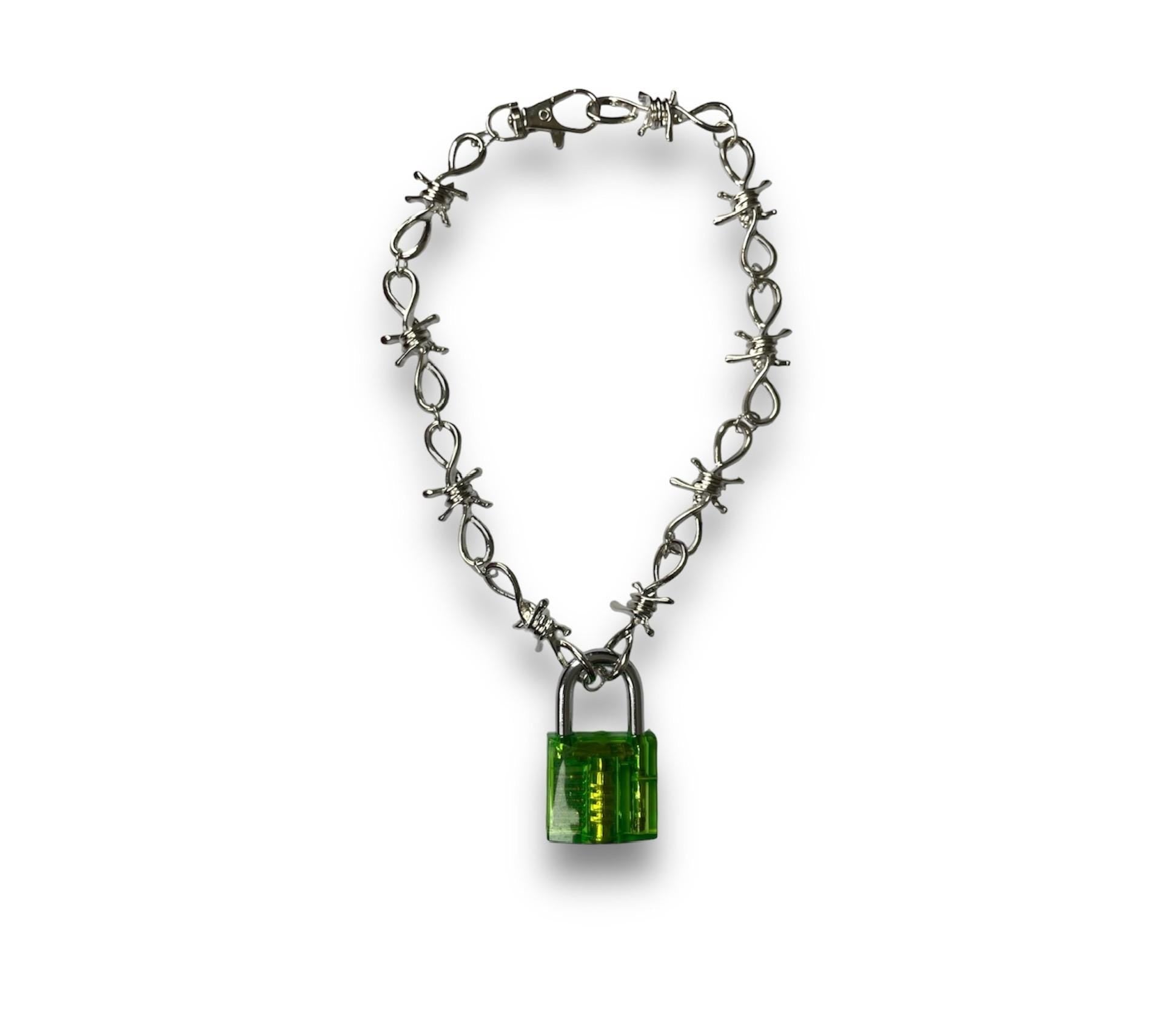 Barb Wire & Lock Necklace : Green