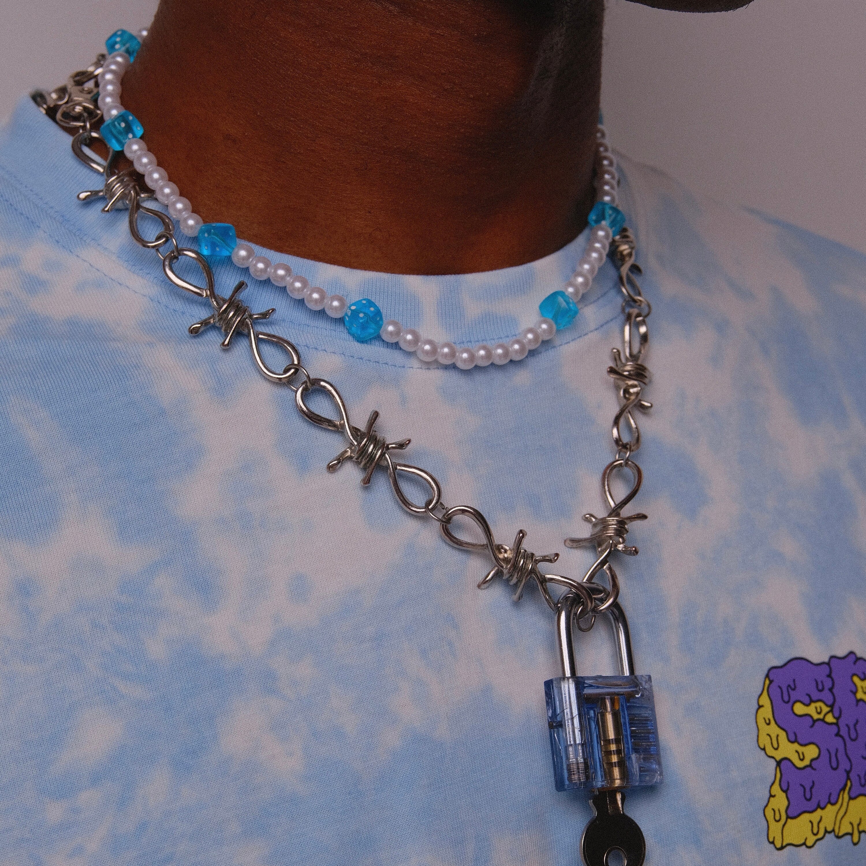 Barb Wire & Lock Necklace : Blue